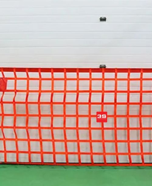 LOADING DOCK SAFETY NETS